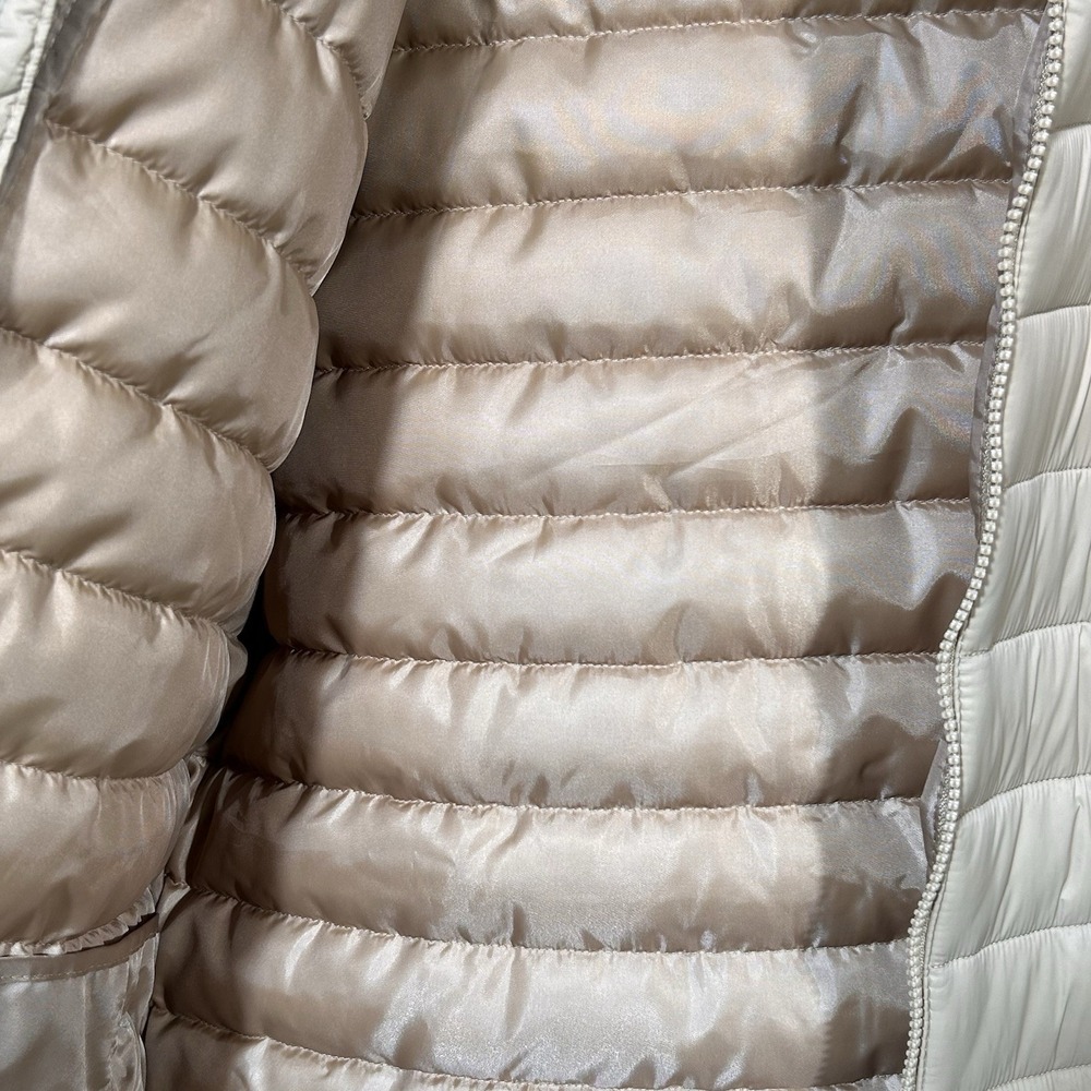 Ozark Trail Men's Zip Front Puffer Jacket Size M Beige Winter Coat Zip Pockets - Picture 6 of 11